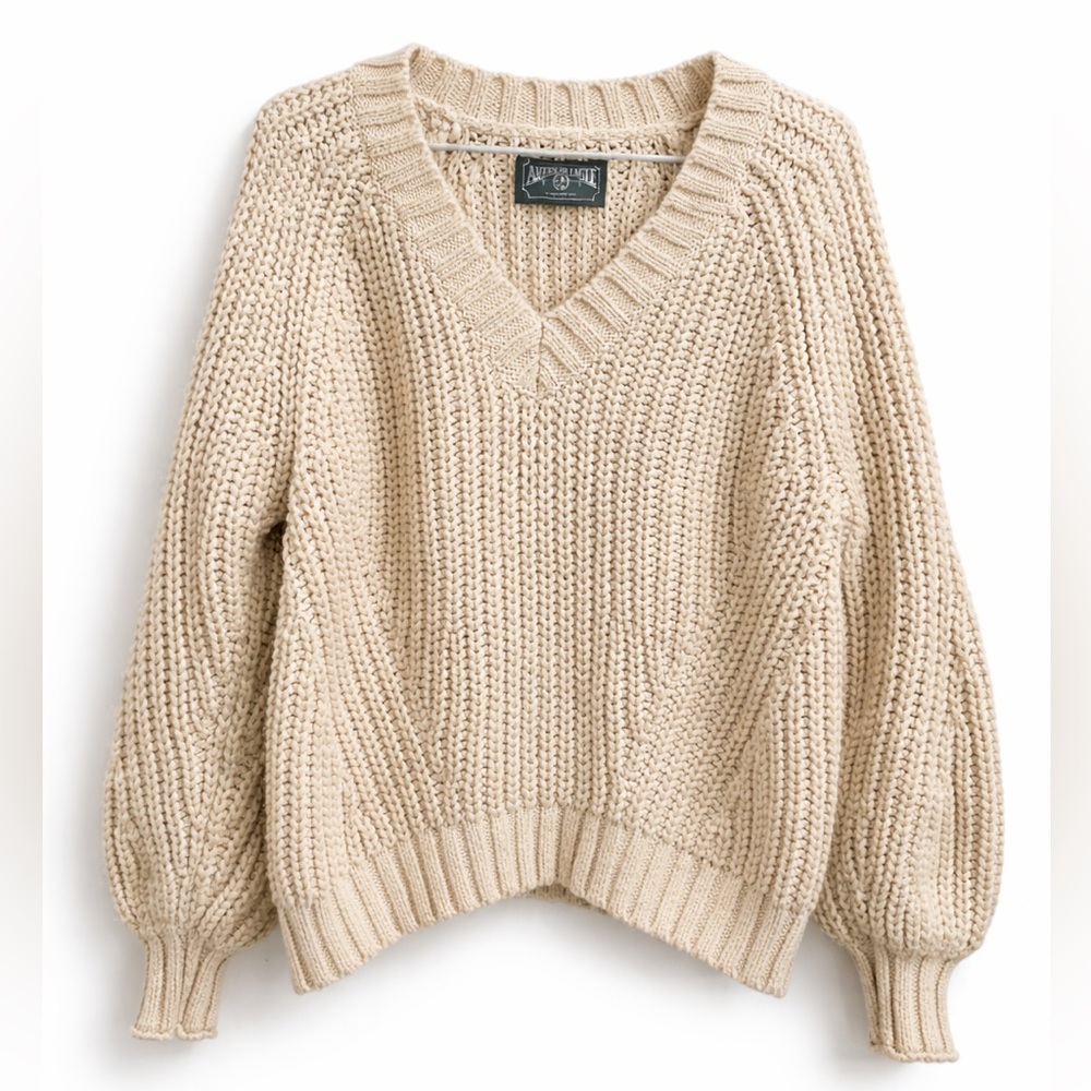 American Eagle Cream Chunky Knit Sweater V Neck Balloon Sleeve Oversized Small
